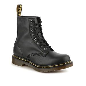 NWOT black doc martens